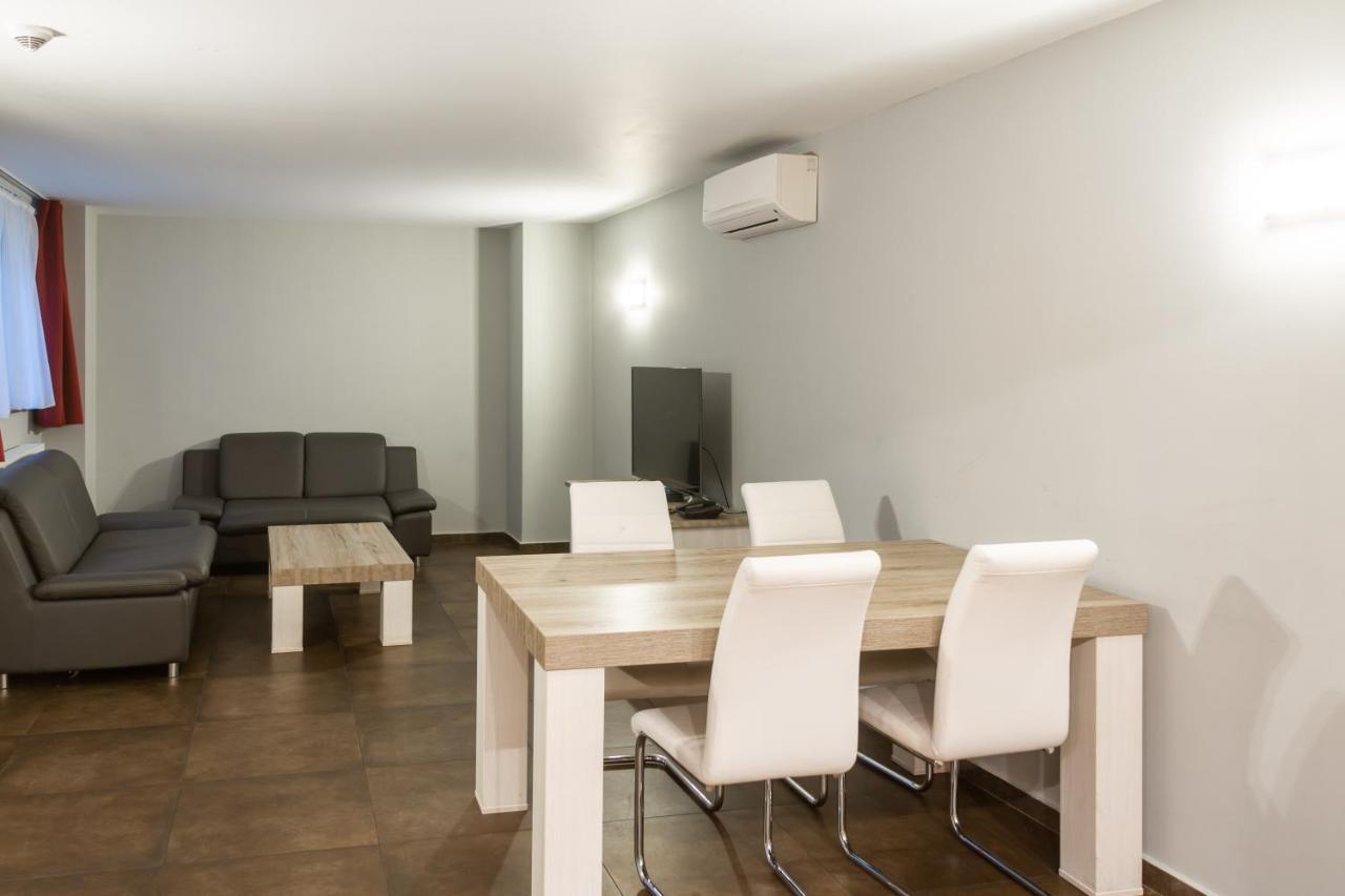 Wellness Apart Hotel Saint-Josse-ten-Noode ภายนอก รูปภาพ